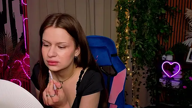 StephanieWashington online show from 04/23/26, 10:25