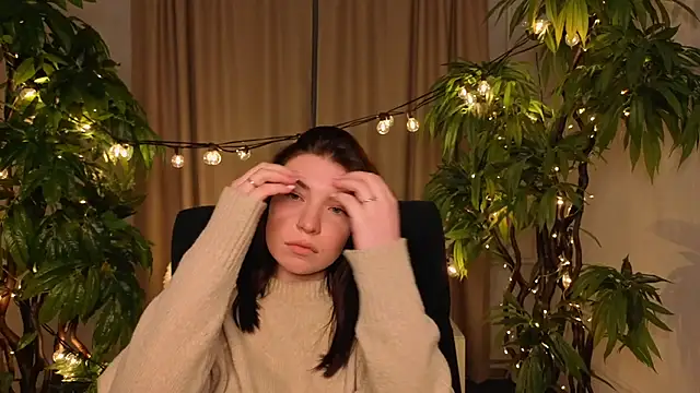 JuanitaWood online show from 04/15/26, 10:33