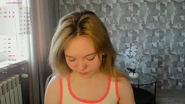 Snapshot of Anna_Delon chatting on 05/16/26, 10:36 Anna Delon online show from 05/16/26, 10:36
