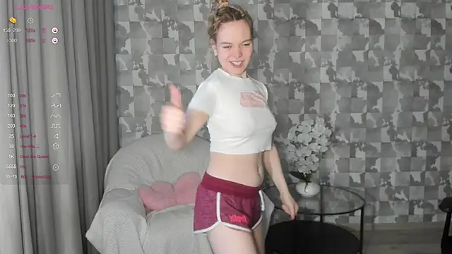 Snapshot of Anna_Delon chatting on 05/31/26, 04:36 Anna Delon online show from 05/31/26, 04:36