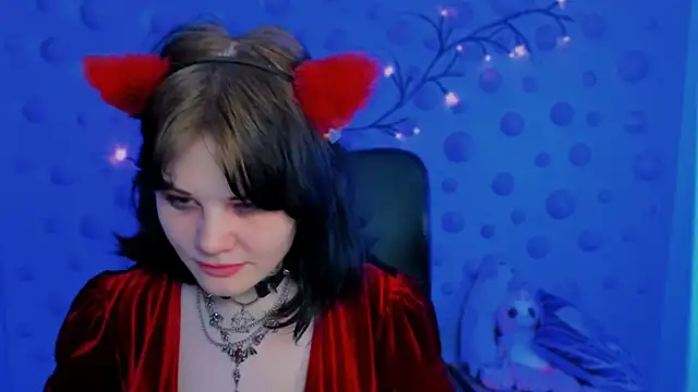 nikki kiss  online show from 04/29/26, 05:30