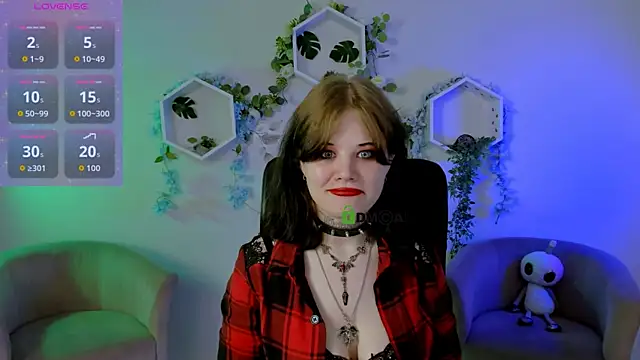Snapshot of nikki_kiss_ chatting on 07/06/26, 08:33 nikki kiss online show from 07/06/26, 08:33