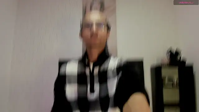 Oliver Goldberg online show from 04/13/26, 02:11