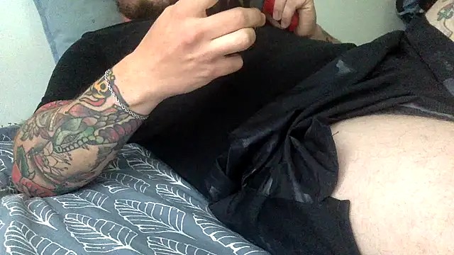 Snapshot of rollcharlie chatting on 04/13/26, 03:28 rollcharlie online show from 04/13/26, 03:28