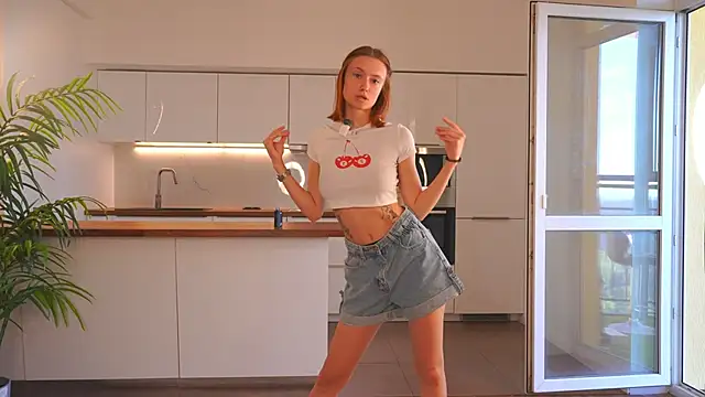 AlvaCatterton online show from 05/25/26, 02:12