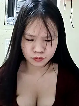 Seraphinahh online show from 05/05/26, 04:37