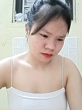 Seraphinahh online show from 05/06/26, 05:07