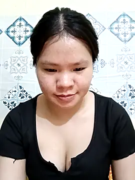 Seraphinahh online show from 05/07/26, 04:23