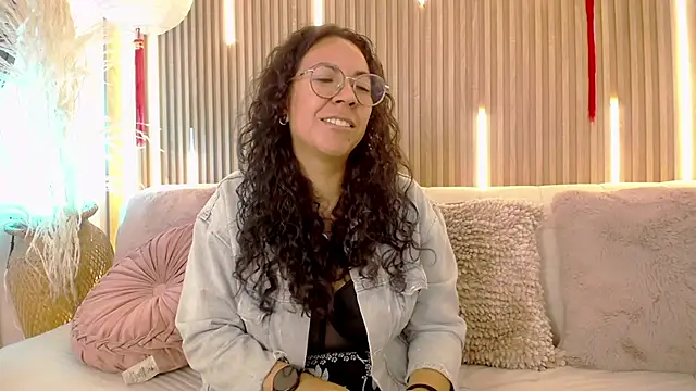 Velvet Curly online show from 05/25/26, 01:06