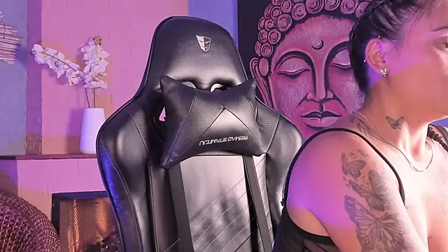 MILATEMPTRESS online show from 04/20/26, 01:36