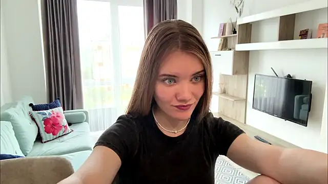 doana bebriti online show from 06/25/26, 10:31