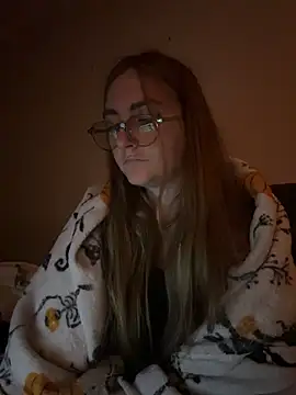 prettykitttty online show from 04/22/26, 05:54