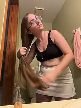 prettykitttty online show from 05/28/26, 01:19