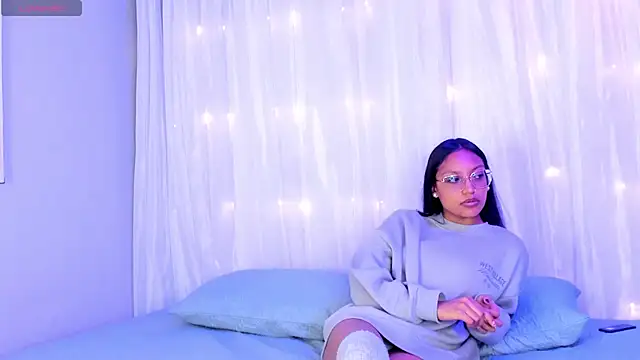 Snapshot of miel_ambar chatting on 04/15/26, 01:29 miel ambar online show from 04/15/26, 01:29