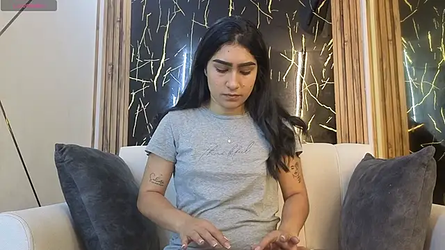 Snapshot of Julianas_pm chatting on 04/15/26, 05:31 Julianas pm online show from 04/15/26, 05:31