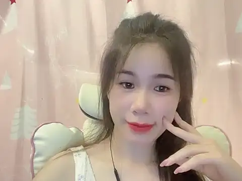 Luna3579 online show from 05/22/26, 08:36