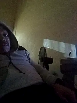 Snapshot of Oskr2024XXX chatting on 12/13/24, 06:00 Oskr2024XXX online show from 12/13/24, 06:00