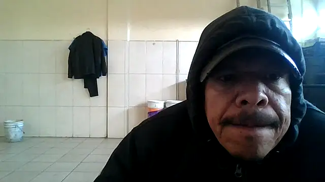 Snapshot of Oskr2024XXX chatting on 12/16/24, 09:31 Oskr2024XXX online show from 12/16/24, 09:31