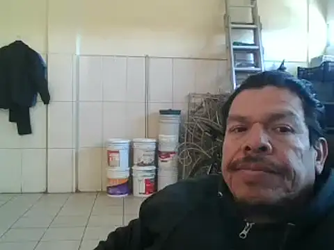 Snapshot of Oskr2024XXX chatting on 12/18/24, 07:30 Oskr2024XXX online show from 12/18/24, 07:30