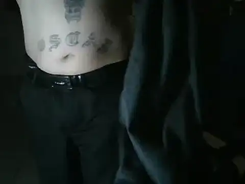 Snapshot of Oskr2024XXX chatting on 12/29/24, 05:10 Oskr2024XXX online show from 12/29/24, 05:10