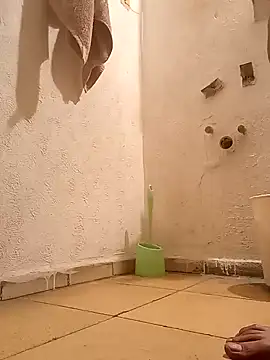 Snapshot of Oskr2024XXX chatting on 01/03/25, 01:47 Oskr2024XXX online show from 01/03/25, 01:47