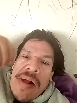 Snapshot of Oskr2024XXX chatting on 01/12/25, 06:38 Oskr2024XXX online show from 01/12/25, 06:38