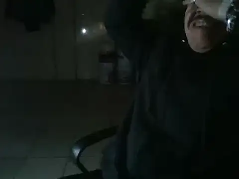 Snapshot of Oskr2024XXX chatting on 01/16/25, 03:45 Oskr2024XXX online show from 01/16/25, 03:45