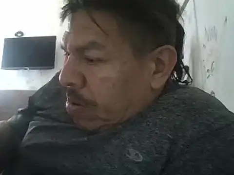 Snapshot of Oskr2024XXX chatting on 01/16/25, 05:12 Oskr2024XXX online show from 01/16/25, 05:12