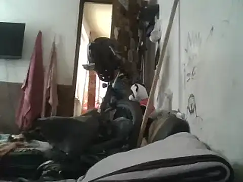 Snapshot of Oskr2024XXX chatting on 01/18/25, 03:49 Oskr2024XXX online show from 01/18/25, 03:49