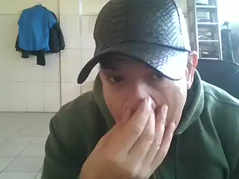 Snapshot of Oskr2024XXX chatting on 01/19/25, 03:21 Oskr2024XXX online show from 01/19/25, 03:21