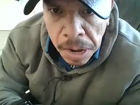 Snapshot of Oskr2024XXX chatting on 01/29/25, 09:39 Oskr2024XXX online show from 01/29/25, 09:39