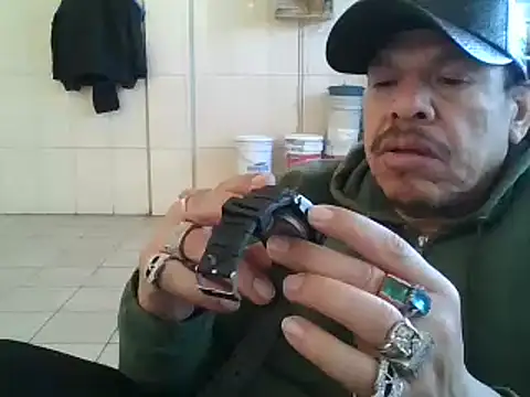 Snapshot of Oskr2024XXX chatting on 01/31/25, 03:33 Oskr2024XXX online show from 01/31/25, 03:33