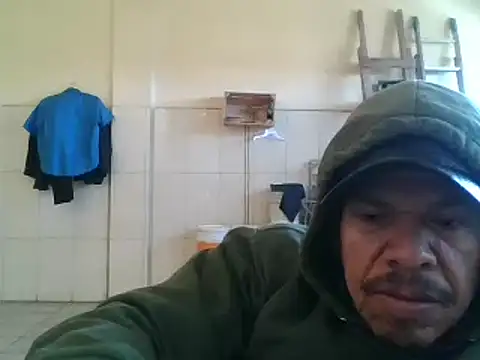 Snapshot of Oskr2024XXX chatting on 02/02/25, 03:17 Oskr2024XXX online show from 02/02/25, 03:17