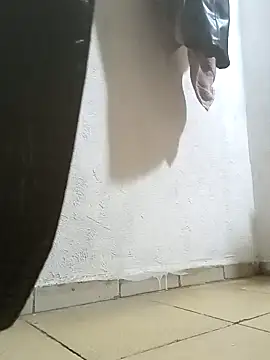 Snapshot of Oskr2024XXX chatting on 02/22/25, 12:16 Oskr2024XXX online show from 02/22/25, 12:16