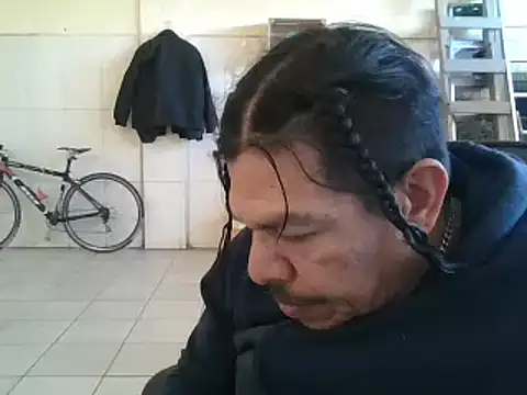 Snapshot of Oskr2024XXX chatting on 03/12/25, 08:31 Oskr2024XXX online show from 03/12/25, 08:31