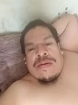 Snapshot of Oskr2024XXX chatting on 09/10/25, 04:29 Oskr2024XXX online show from 09/10/25, 04:29