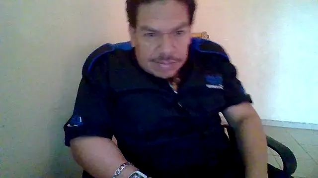 Snapshot of Oskr2024XXX chatting on 09/27/25, 11:54 Oskr2024XXX online show from 09/27/25, 11:54