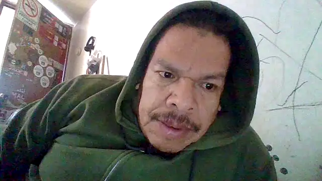 Snapshot of Oskr2024XXX chatting on 10/22/25, 07:24 Oskr2024XXX online show from 10/22/25, 07:24