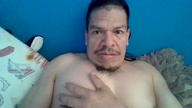 Snapshot of Oskr2024XXX chatting on 07/17/26, 06:35 Oskr2024XXX online show from 07/17/26, 06:35
