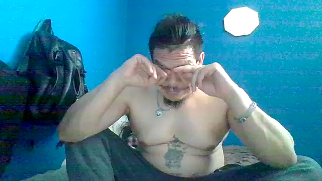Snapshot of Oskr2024XXX chatting on 08/01/26, 05:56 Oskr2024XXX online show from 08/01/26, 05:56