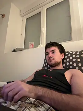 Snapshot of Weanny chatting on 04/14/26, 04:46 Weanny online show from 04/14/26, 04:46