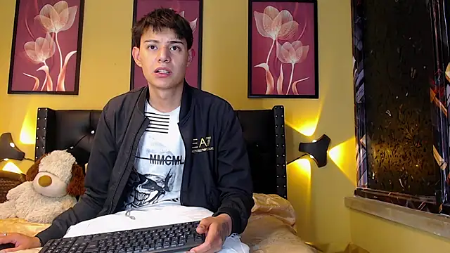 luckk  online show from 04/21/26, 07:03