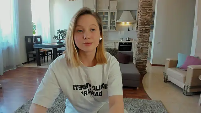 joana beatris online show from 04/15/26, 12:23