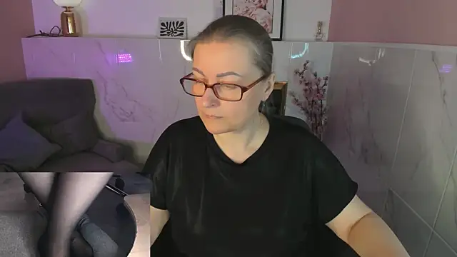 Alexandra Kind online show from 04/26/26, 08:50