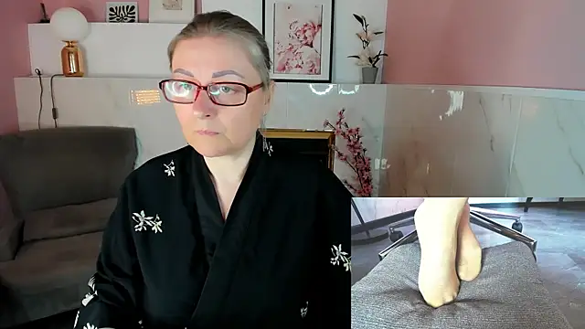 Alexandra Kind online show from 05/19/26, 01:50