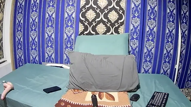 YummyBrownyxx online show from 04/29/26, 05:17