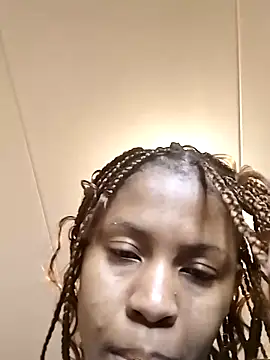 Snapshot of Slender012 chatting on 05/18/26, 04:07 Slender012 online show from 05/18/26, 04:07