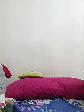 Aura Phone online show from 05/01/26, 03:33