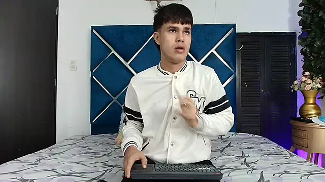 EdwinBoys online show from 05/23/26, 12:53
