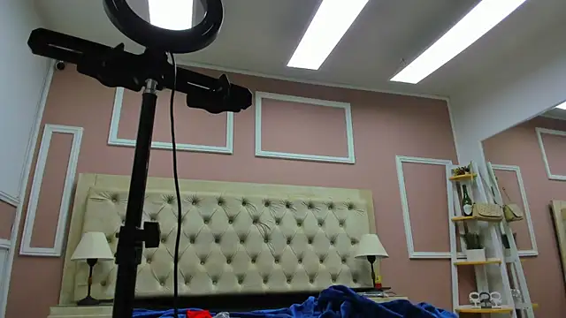 tiffanykanox online show from 05/29/26, 03:37
